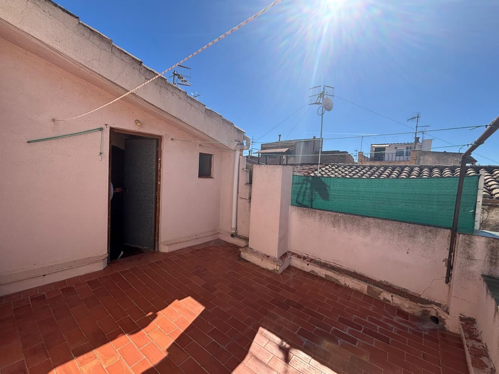 6 bedroom Townhouse for sale in Bitem - € 130,000 (Ref: 10155468)