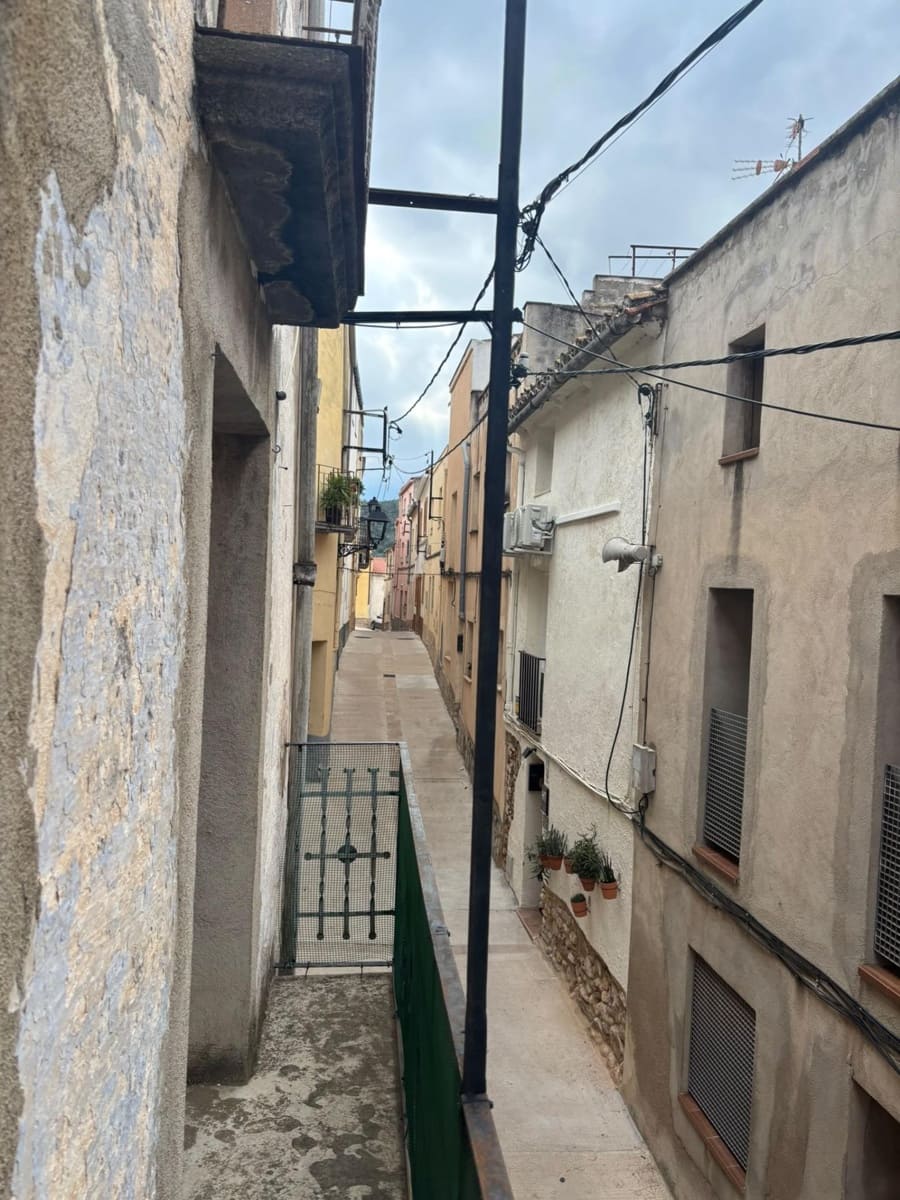 5 bedroom Townhouse for sale in Alfara de Carles - € 39,000 (Ref: 10161763)