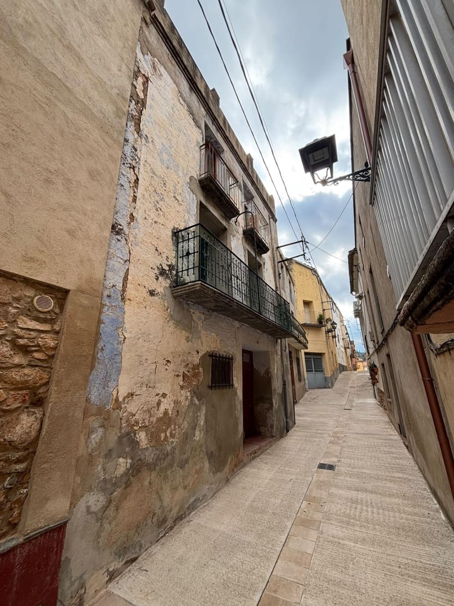 5 bedroom Townhouse for sale in Alfara de Carles - € 39,000 (Ref: 10161763)
