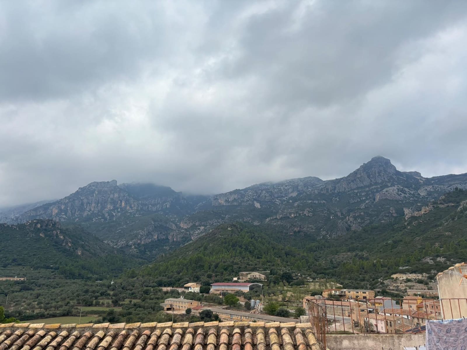 5 bedroom Townhouse for sale in Alfara de Carles - € 39,000 (Ref: 10161763)