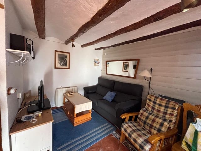 2 soverom Hus til salgs i Alfara de Carles - € 69 000 (Ref: 10165221)