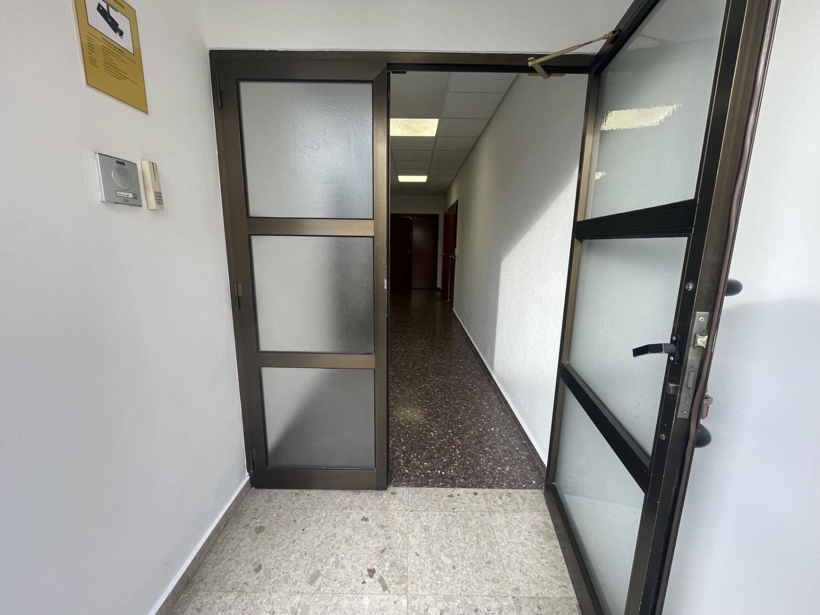 Commercial for sale in Roquetes - € 165,000 (Ref: 9488889)