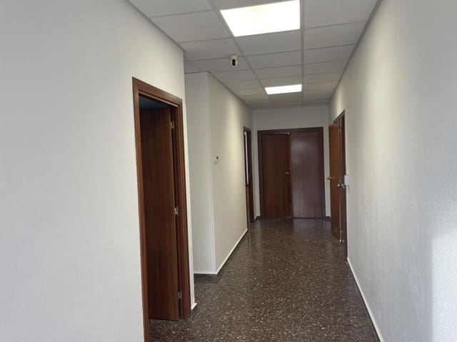 Commercieel te koop in Roquetes - € 165.000 (Ref: 9488889)