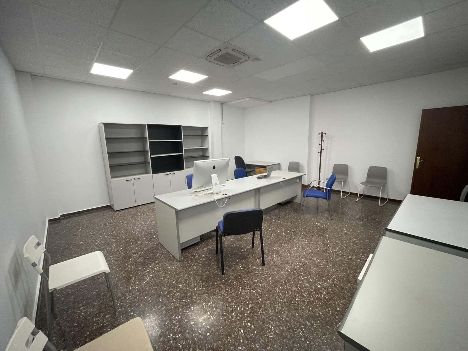 Commercial for sale in Roquetes - € 165,000 (Ref: 9488889)