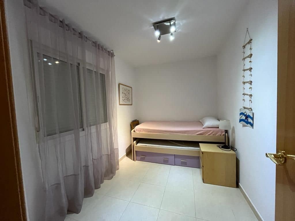 2 sypialnia Mieszkanie do wynajęcia w Alcanar z basenem - 550 € (Ref: 9488897)