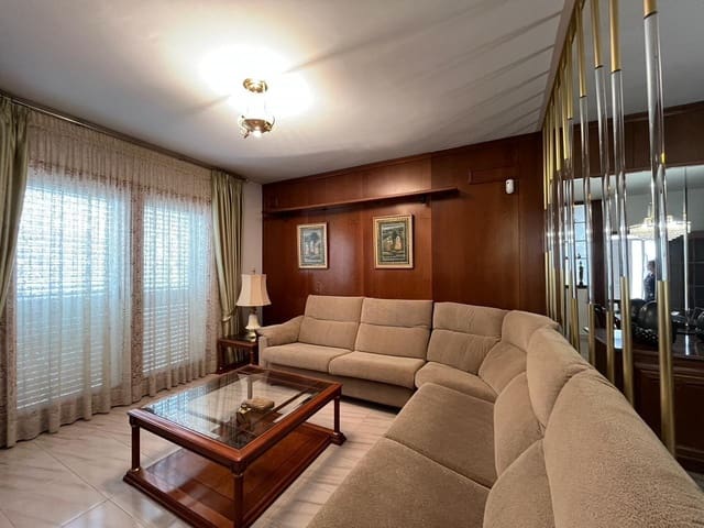 6 bedroom Villa for sale in L'Aldea - € 252,000 (Ref: 9488898)