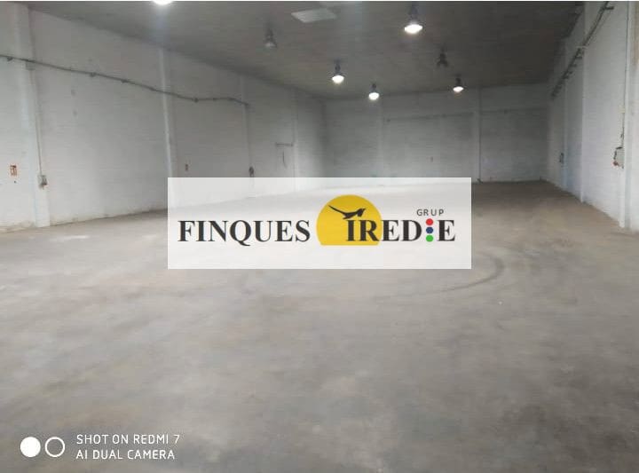Commercial for sale in Tortosa - € 240,000 (Ref: 9488904)
