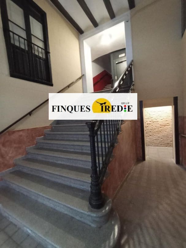 Commercial for sale in Tortosa - € 89,000 (Ref: 9488907)