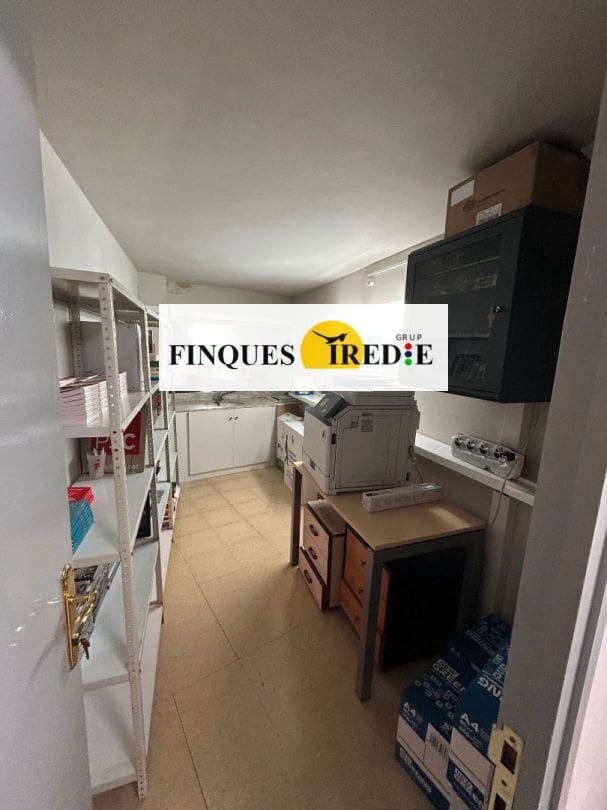 Commercial for sale in Tortosa - € 89,000 (Ref: 9488907)