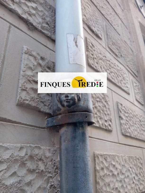 Commercial for sale in Tortosa - € 89,000 (Ref: 9488907)