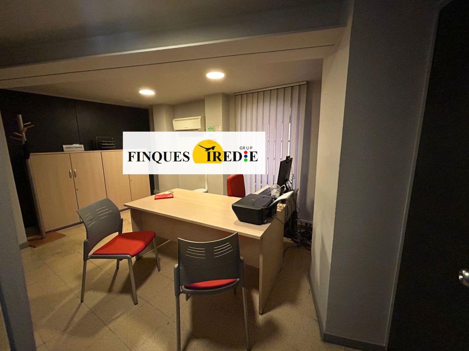 Commercial for sale in Tortosa - € 89,000 (Ref: 9488907)