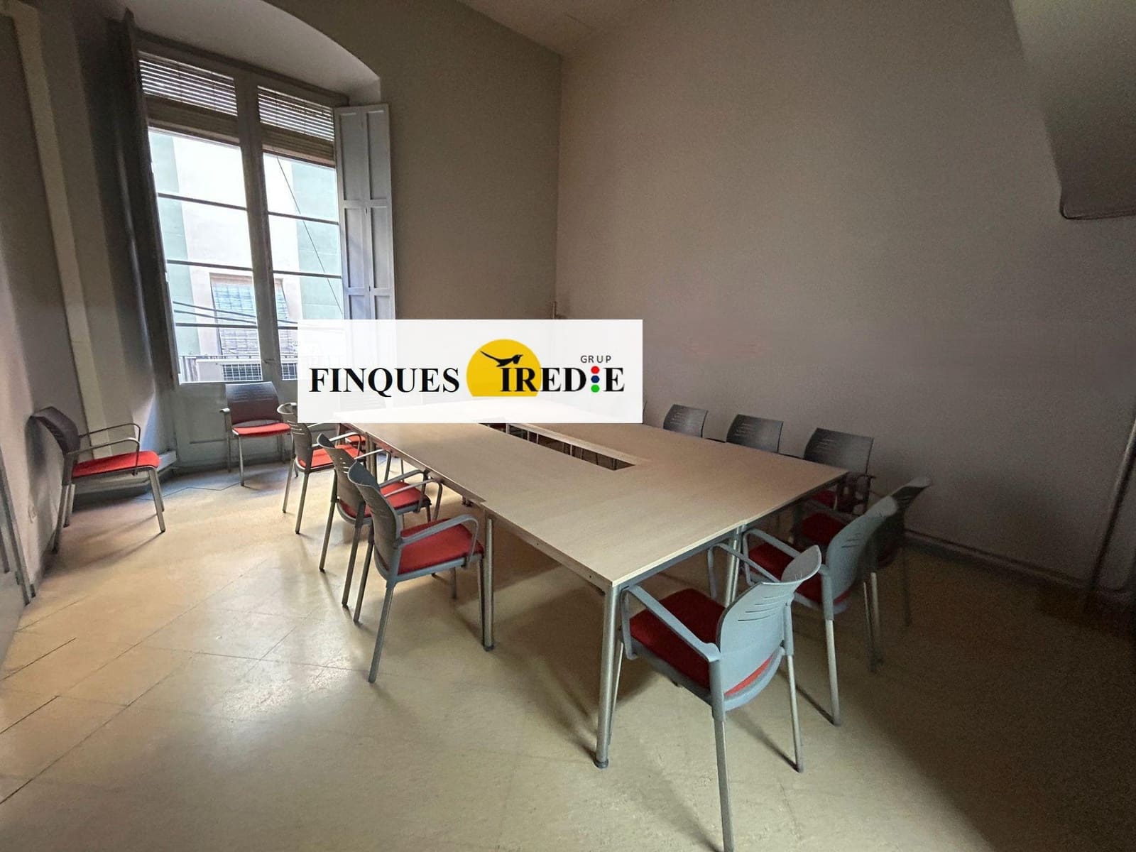 Commercial for sale in Tortosa - € 89,000 (Ref: 9488907)