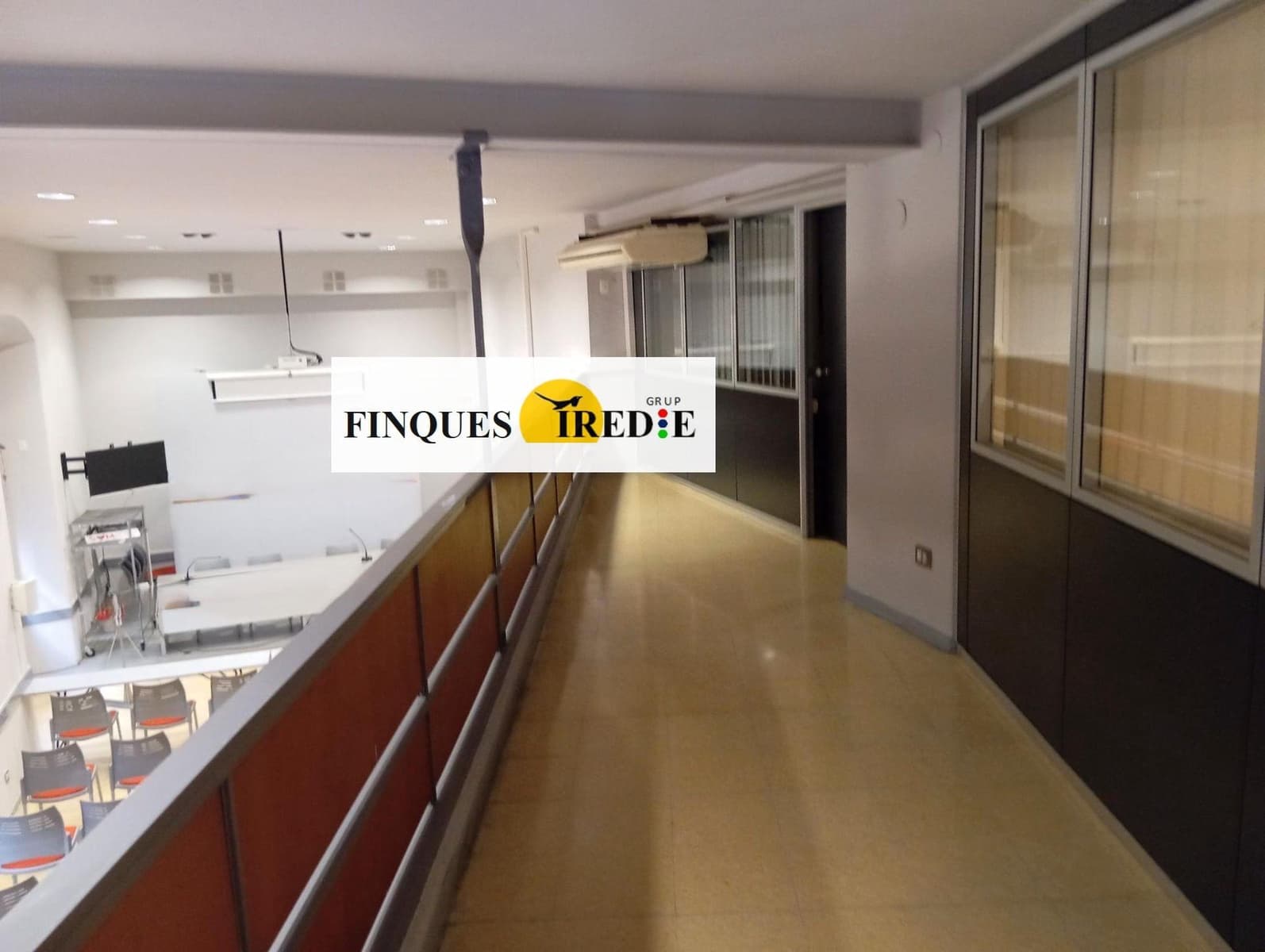 Commercial for sale in Tortosa - € 89,000 (Ref: 9488907)