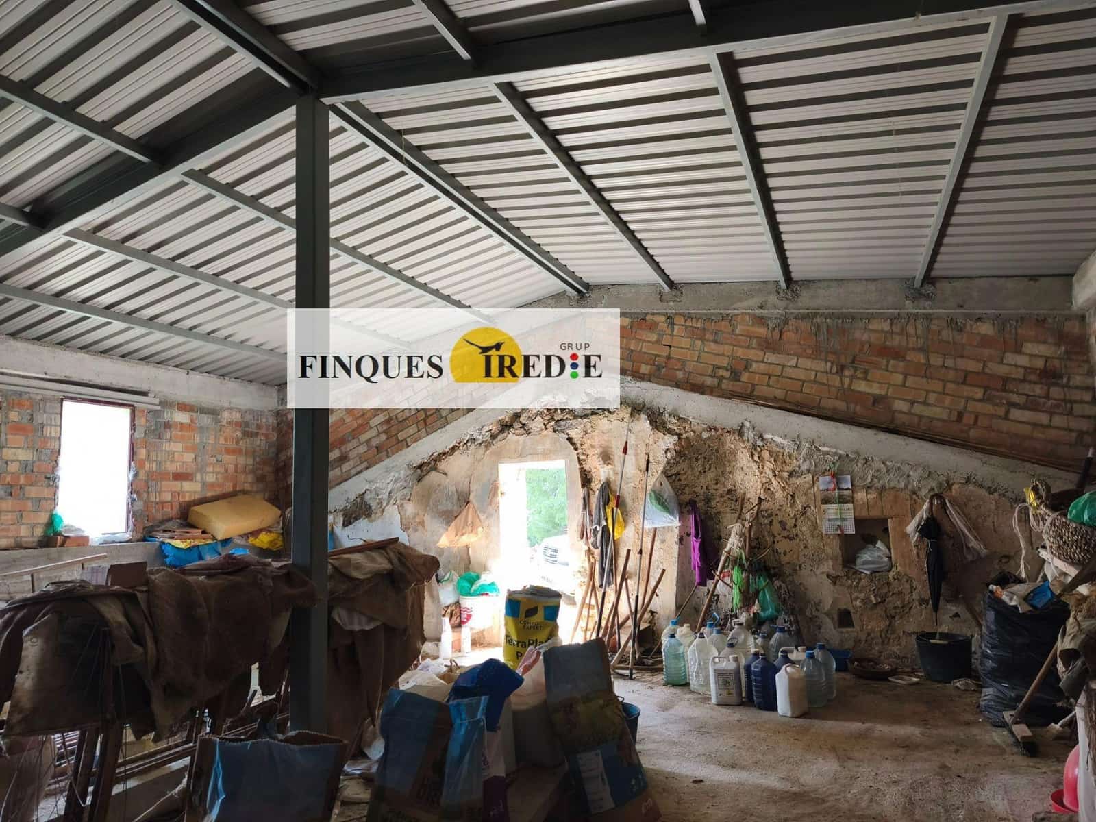 Finca/Country House for sale in Alfara de Carles - € 125,000 (Ref: 9488912)