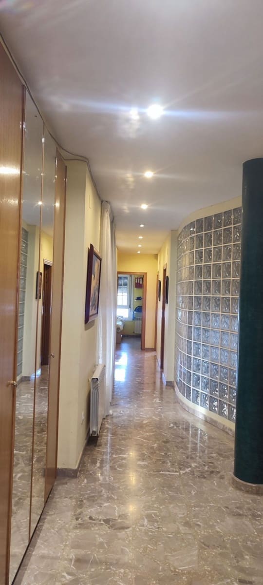 4 makuuhuone Omakotitalo myytävänä paikassa Tortosa mukana 
autotalli - 243 850 € (Ref: 9488913)