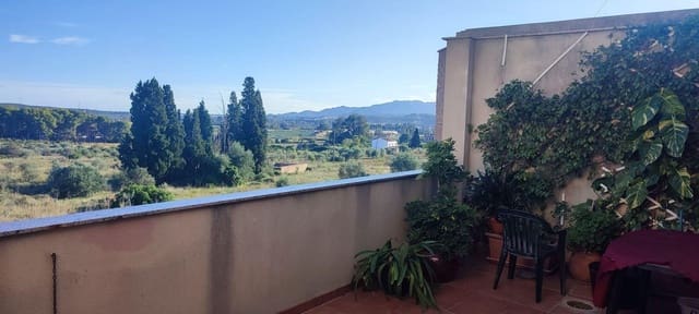 4 makuuhuone Omakotitalo myytävänä paikassa Tortosa mukana 
autotalli - 243 850 € (Ref: 9488913)