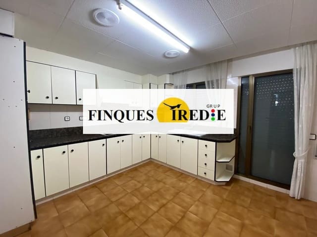 4 bedroom Townhouse for sale in L'Aldea - € 187,200 (Ref: 9488916)