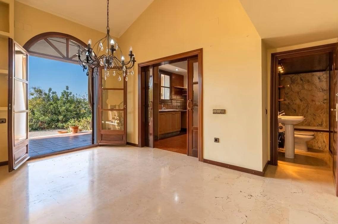 4 soverom Villa til salgs i Tortosa - € 330 000 (Ref: 9488923)