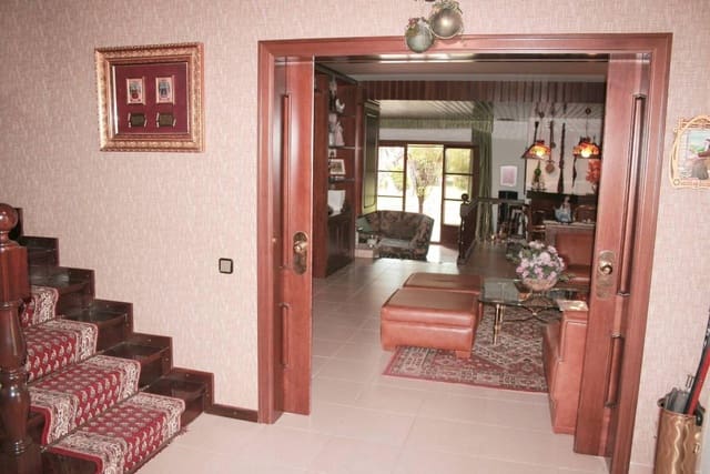 7 soveværelse Villa til salg i La Portellada med garage - € 625.000 (Ref: 9488926)