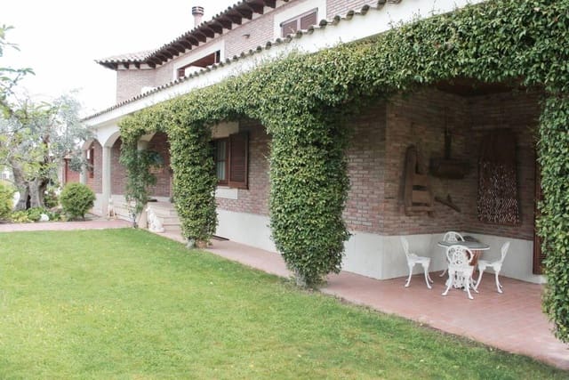 7 soveværelse Villa til salg i La Portellada med garage - € 625.000 (Ref: 9488926)