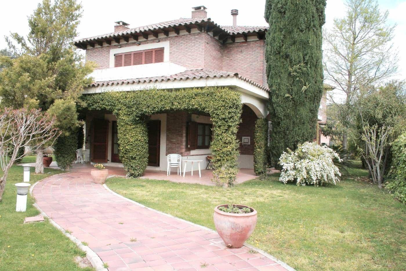 7 bedroom Villa for sale in La Portellada with garage - € 625,000 (Ref: 9488926)