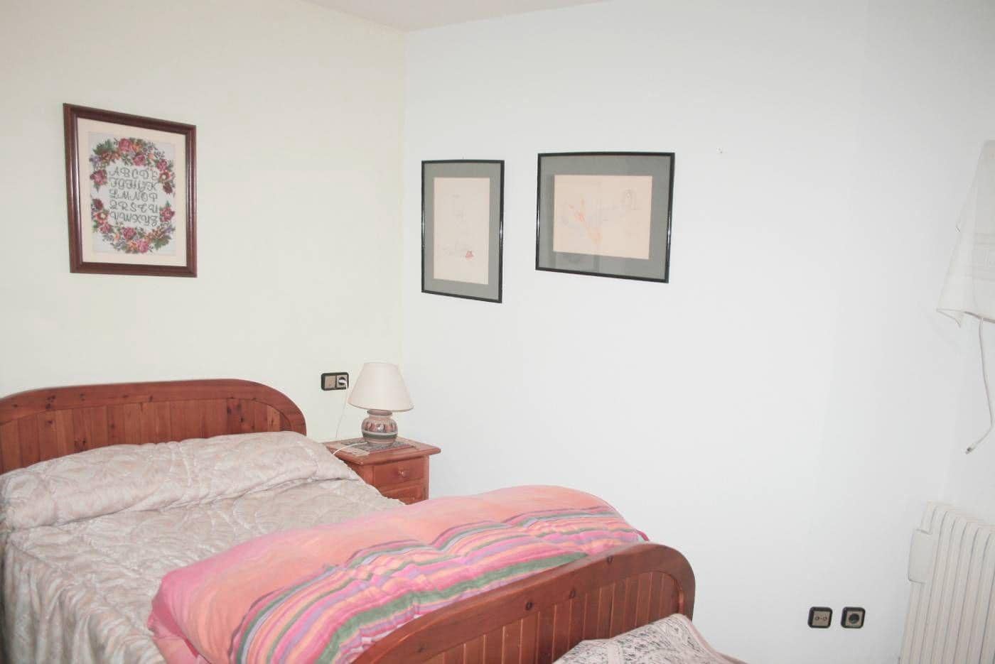 7 bedroom Villa for sale in La Portellada with garage - € 625,000 (Ref: 9488926)