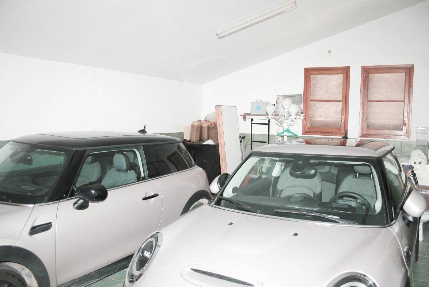 7 bedroom Villa for sale in La Portellada with garage - € 625,000 (Ref: 9488926)