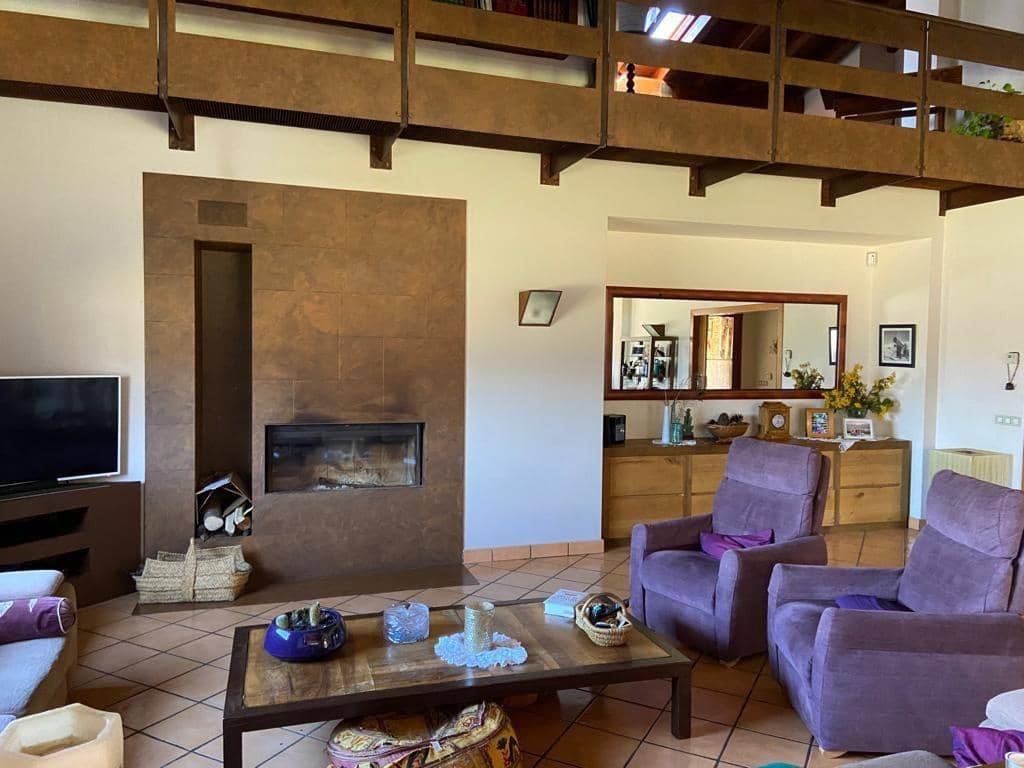 5 slaapkamer Finca/Landhuis te koop in Alas i Cerc - € 1.500.000 (Ref: 9488927)
