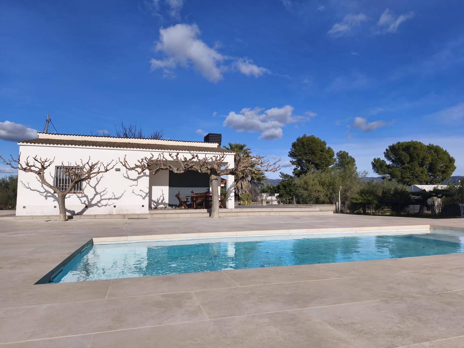 3 bedroom Villa for sale in Aldover with pool garage - € 240,000 (Ref: 9488930)