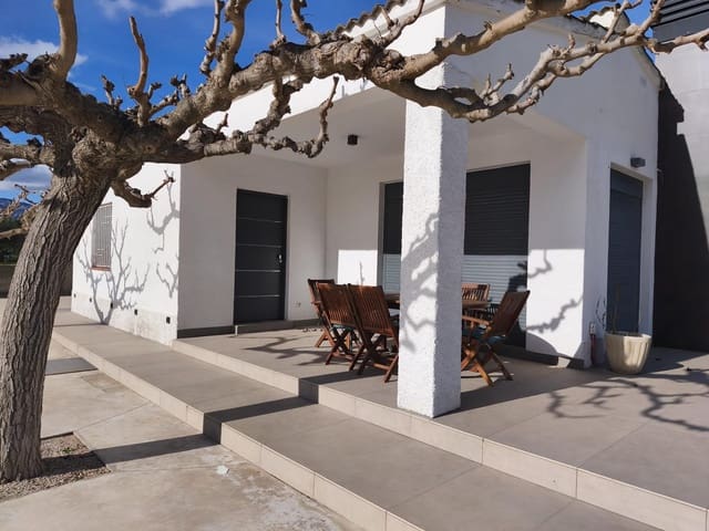 3 bedroom Villa for sale in Aldover with pool garage - € 240,000 (Ref: 9488930)