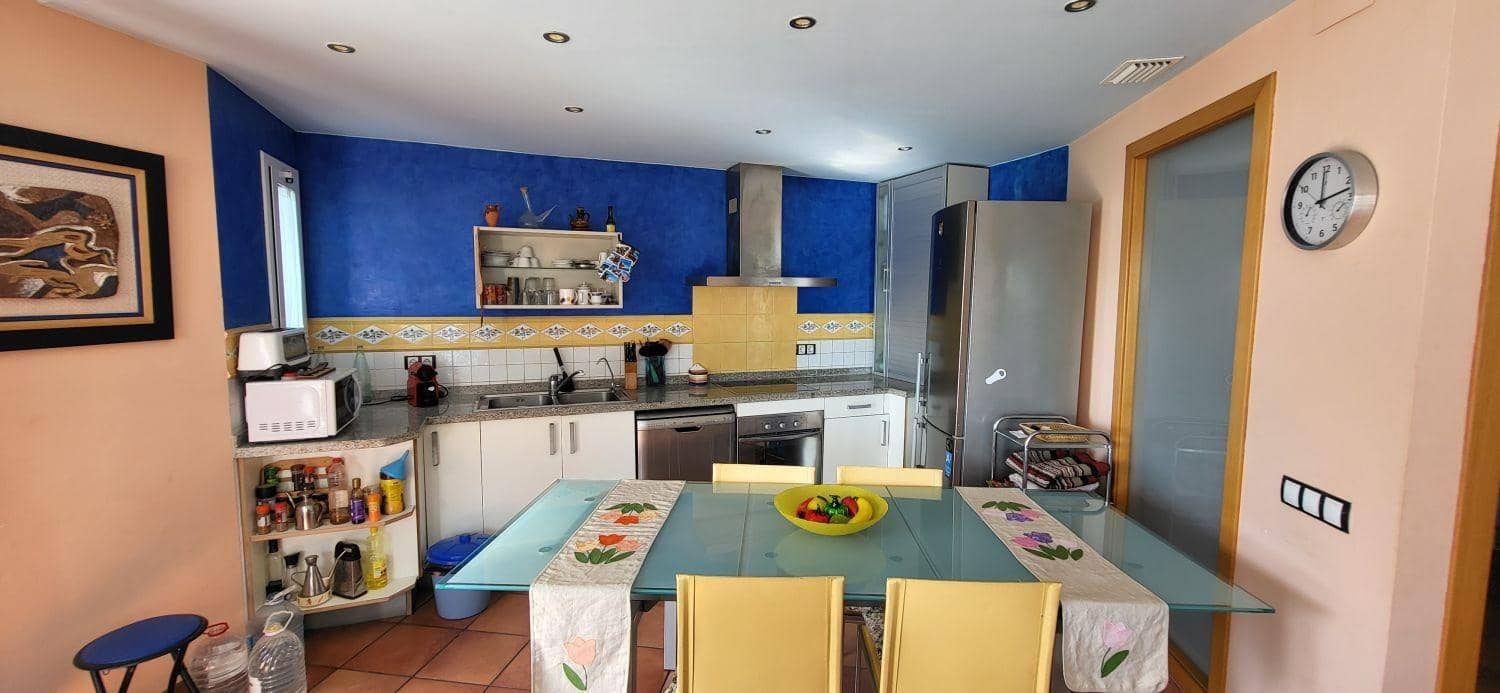 2 bedroom Apartment for sale in Alcanar with pool - € 260,000 (Ref: 9488931)