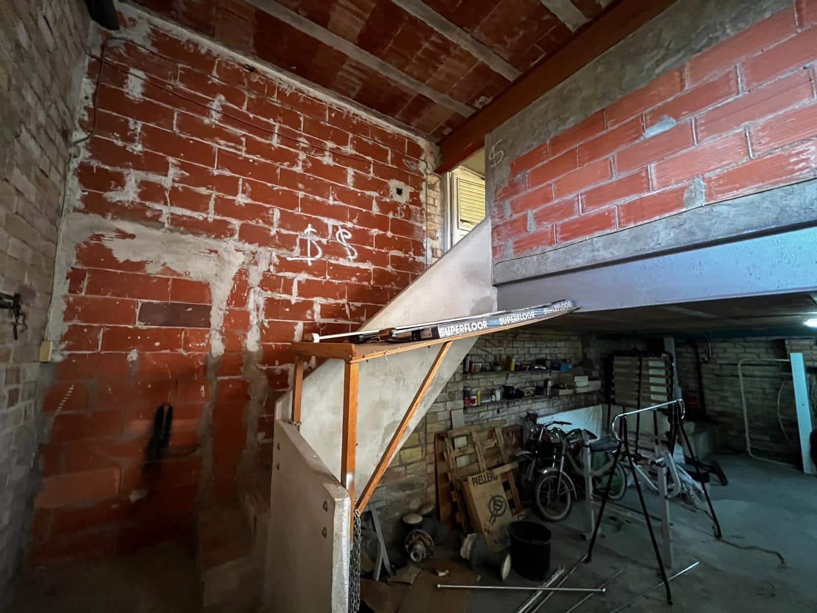 Komercyjne na sprzedaż w L'Aldea z garażem - 150 000 € (Ref: 9488933)