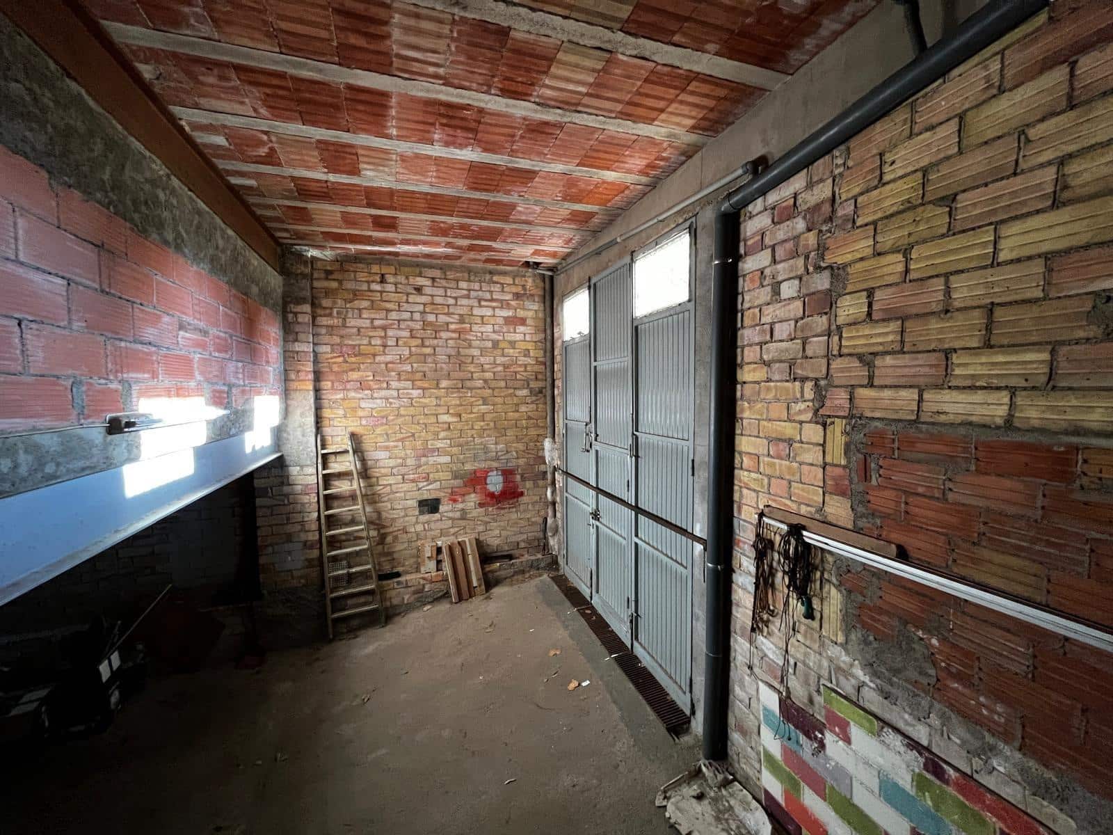 Komercyjne na sprzedaż w L'Aldea z garażem - 150 000 € (Ref: 9488933)