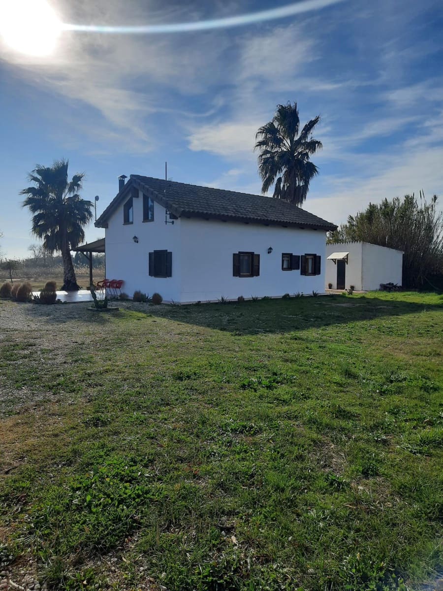 3 makuuhuone Maalaistalo myytävänä paikassa Deltebre mukana 
autotalli - 900 000 € (Ref: 9488934)