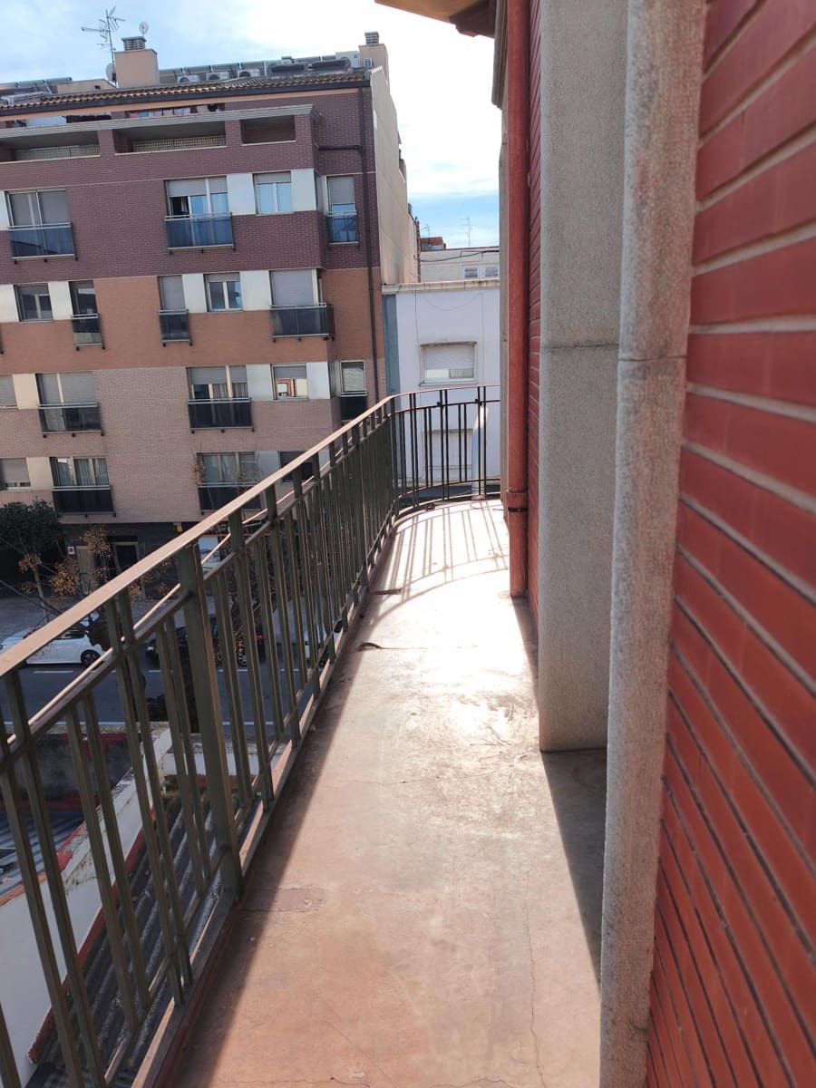 4 bedroom Flat for rent in Roquetes - € 690 (Ref: 9504552)