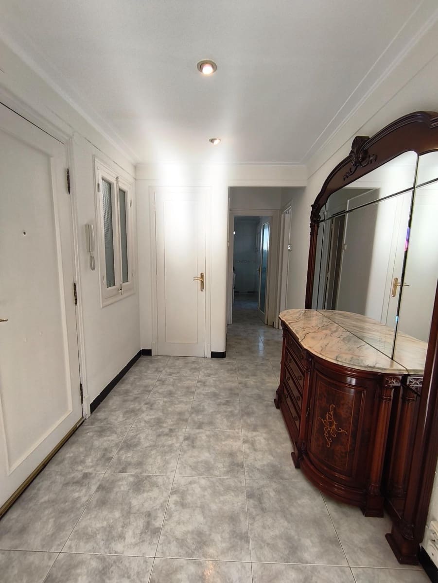 4 bedroom Flat for rent in Roquetes - € 690 (Ref: 9504552)