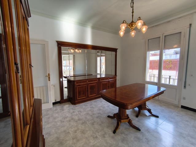 4 bedroom Flat for rent in Roquetes - € 690 (Ref: 9504552)