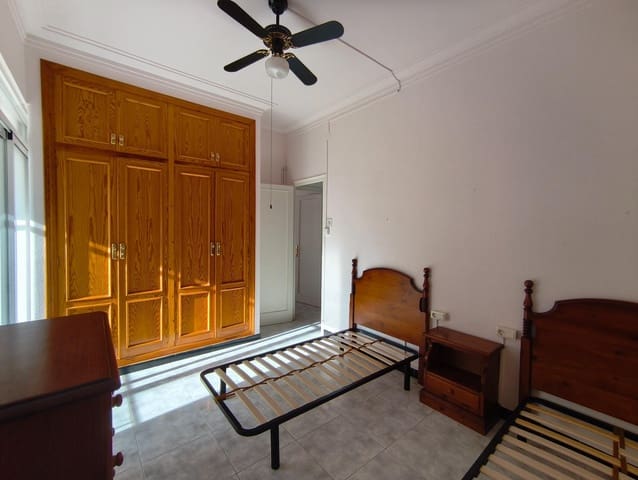 4 sovrum Lägenhet att hyra i Roquetes - 690 € (Ref: 9504552)