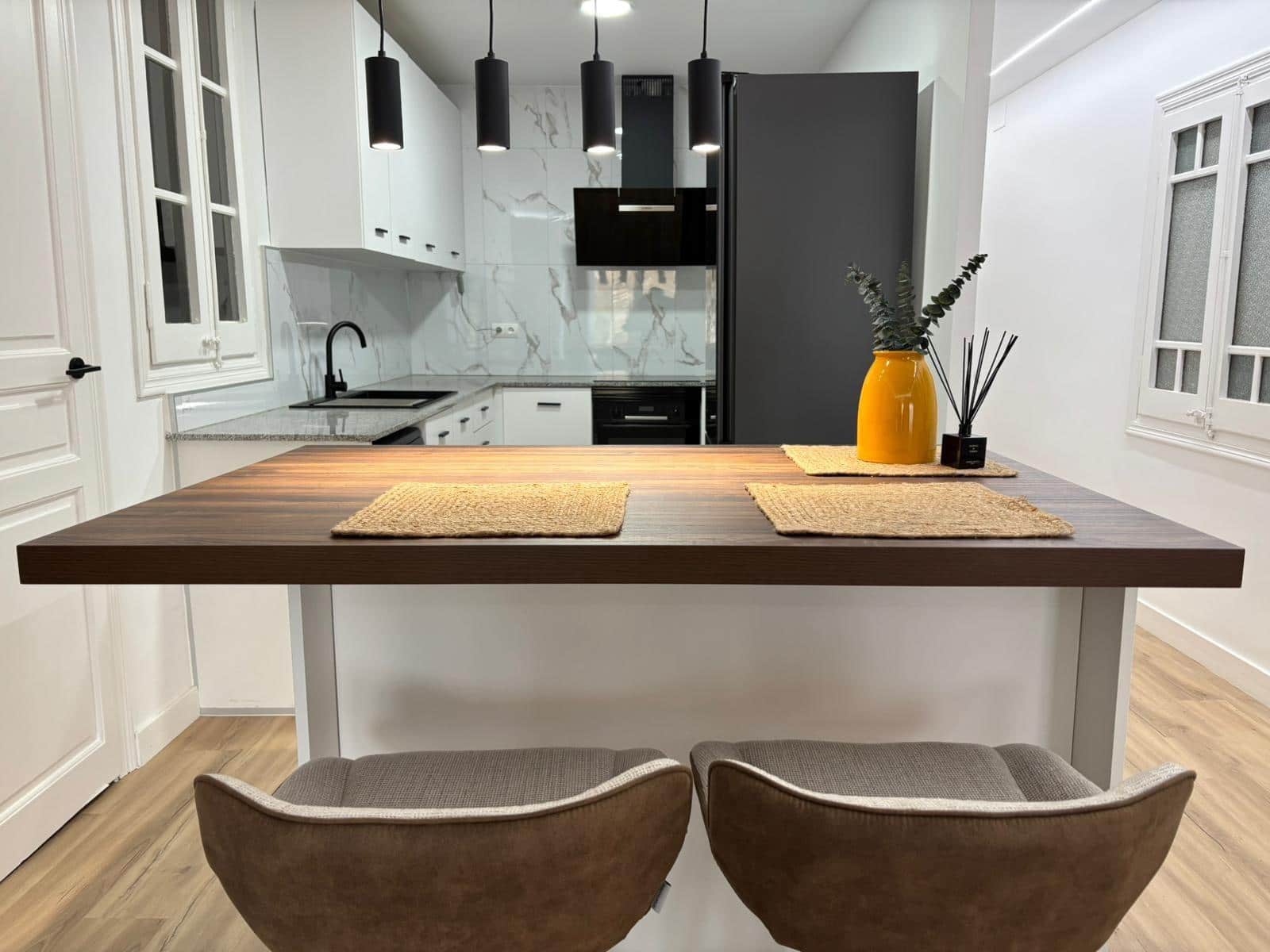 3 bedroom Flat for sale in Tortosa - € 220,000 (Ref: 9509232)