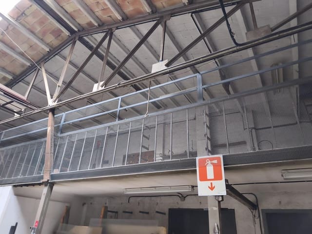 Erhverv til salg i Tortosa - € 299.000 (Ref: 9509233)