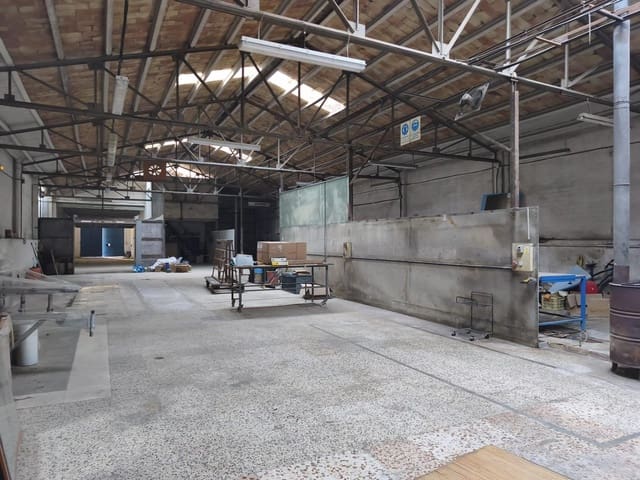 Erhverv til salg i Tortosa - € 299.000 (Ref: 9509233)