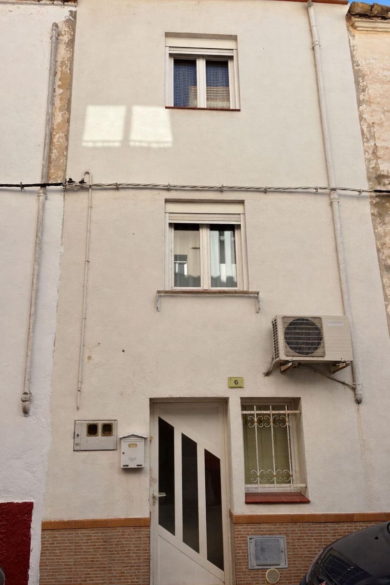 Maison de Ville de 2 chambres à louer à Bitem - 550 € (Ref: 9509237)