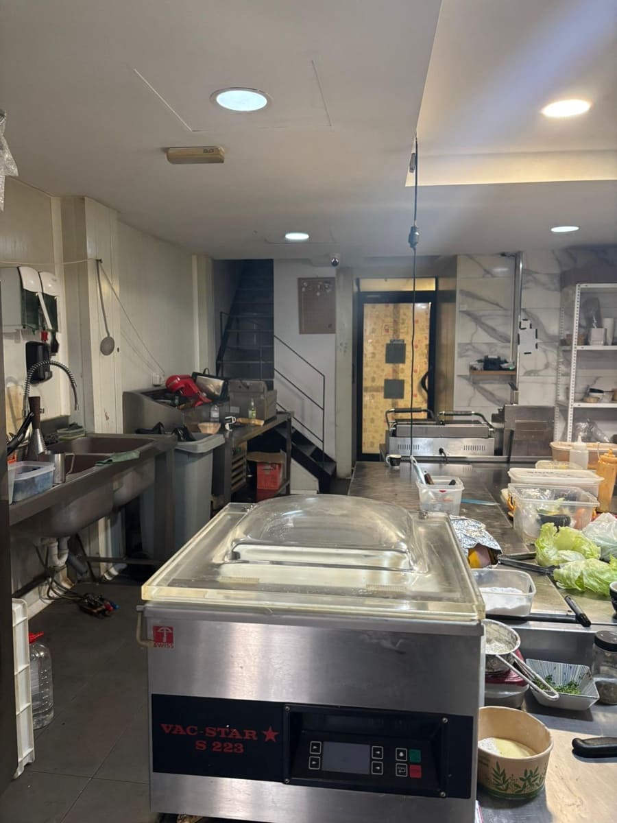 Företag till salu i Tortosa - 125 000 € (Ref: 9548446)