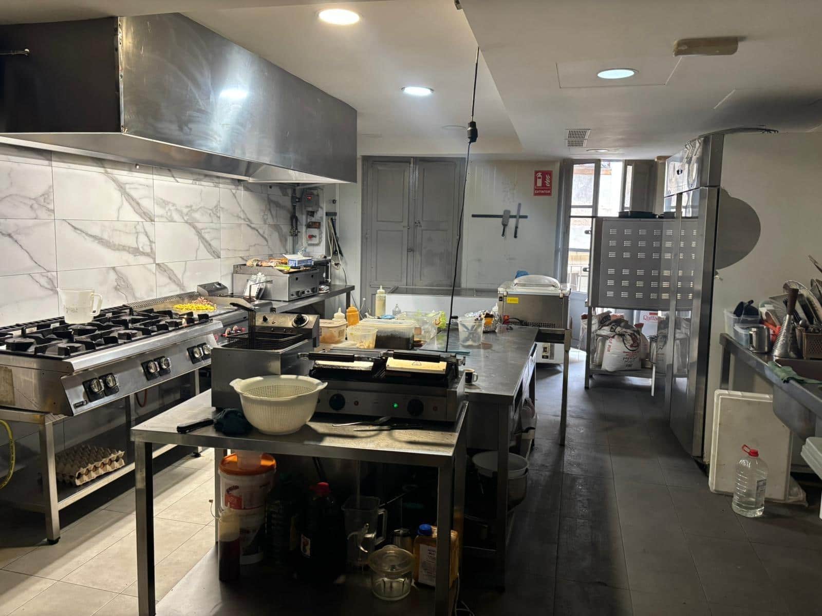 Företag till salu i Tortosa - 125 000 € (Ref: 9548446)