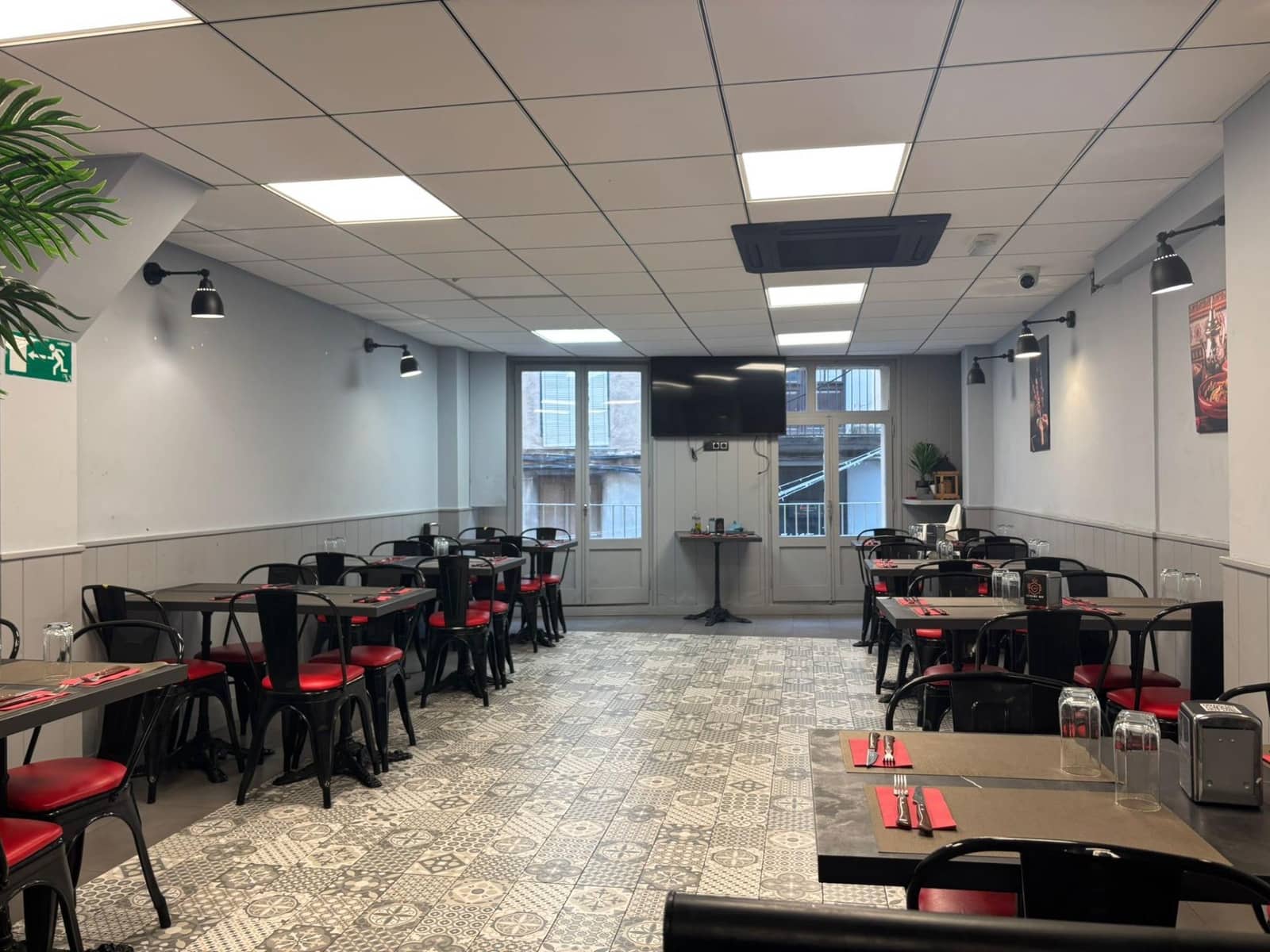 Företag till salu i Tortosa - 125 000 € (Ref: 9548446)