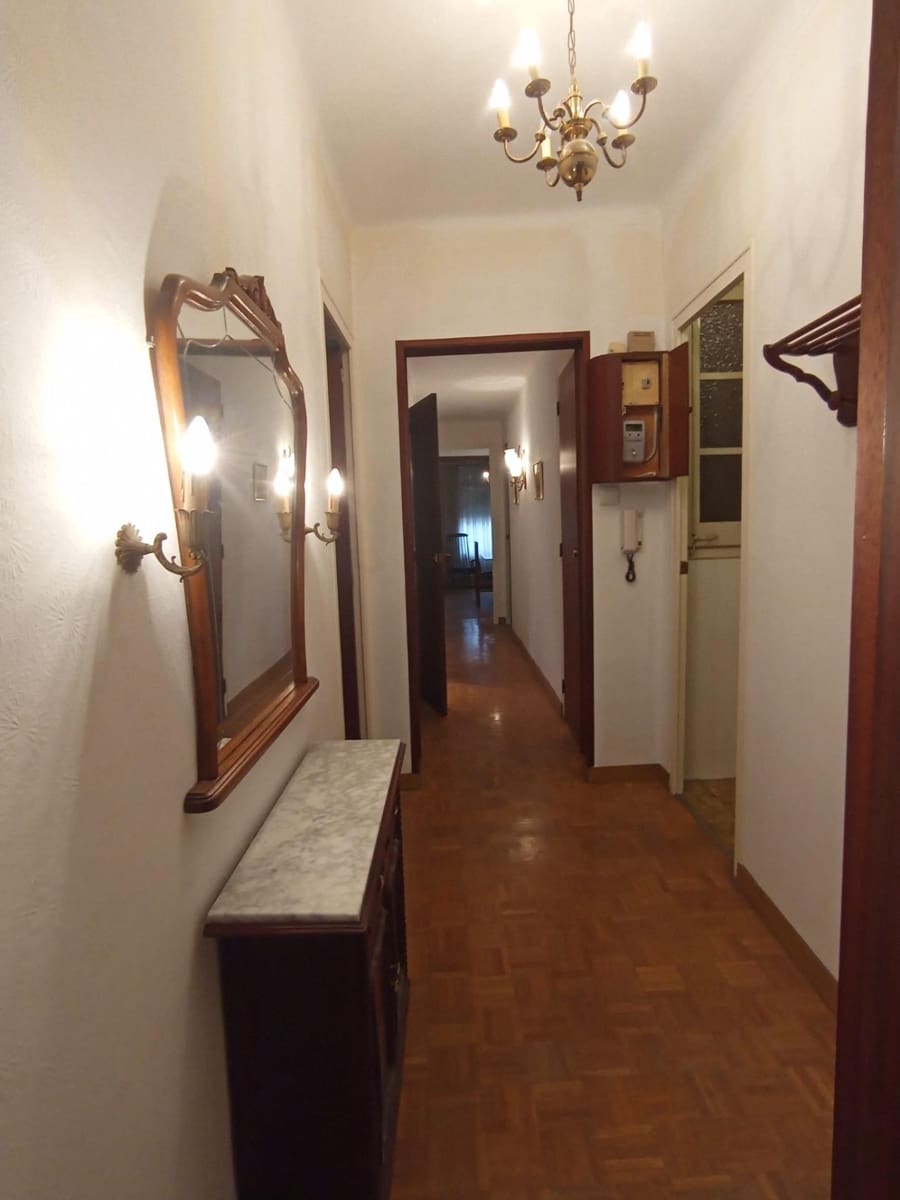 3 bedroom Flat for rent in Tortosa - € 550 (Ref: 9562097)