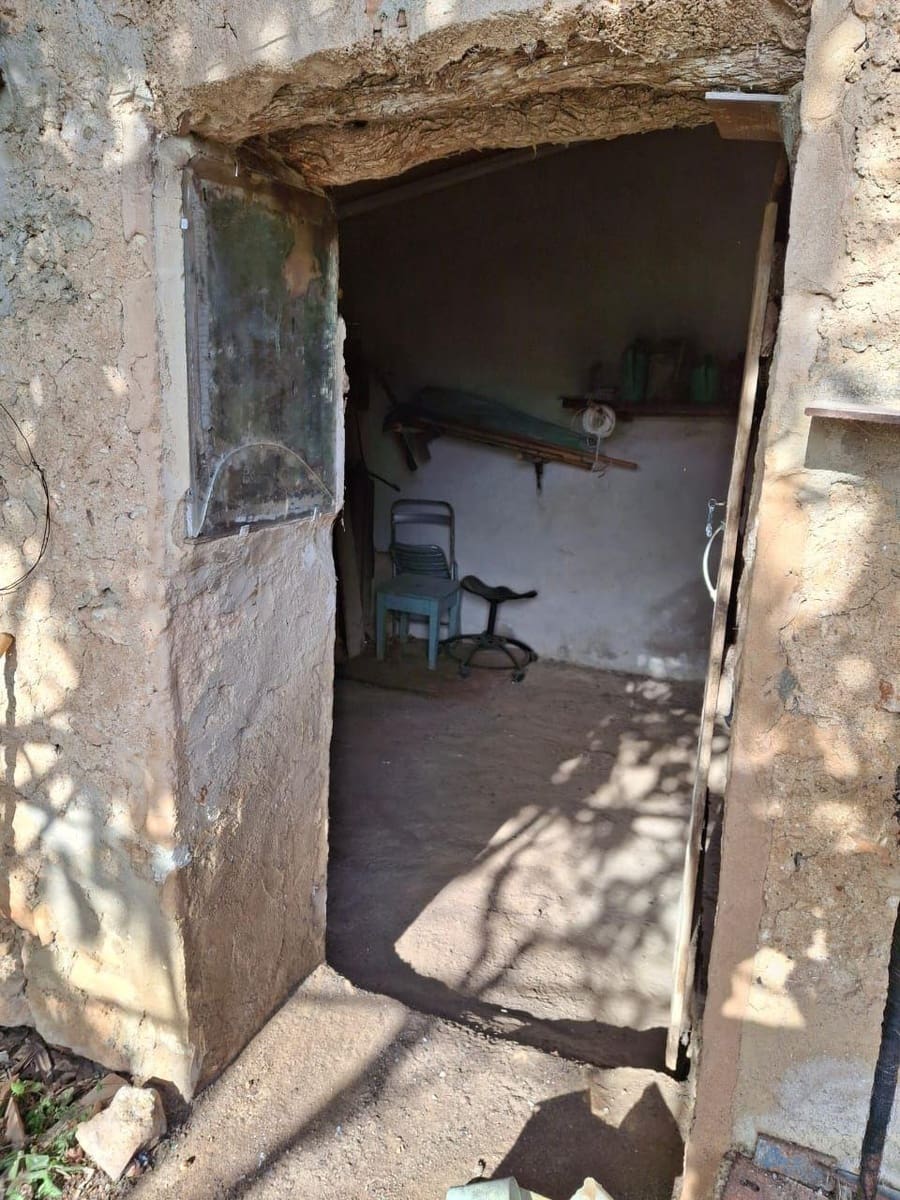 Grunde uden byggetilladelser til salg i Aldover - € 35.000 (Ref: 9565461)