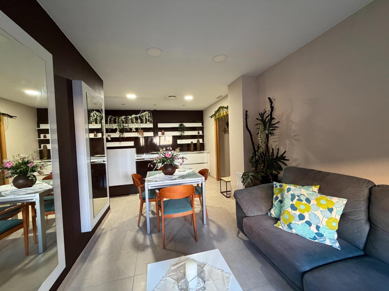 3 makuuhuone Huoneisto vuokrattavana paikassa L'Aldea - 550 € (Ref: 9571402)