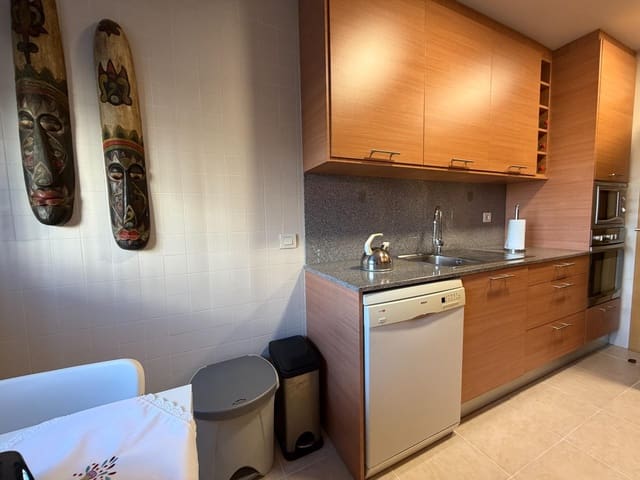 3 makuuhuone Huoneisto vuokrattavana paikassa L'Aldea - 550 € (Ref: 9571402)