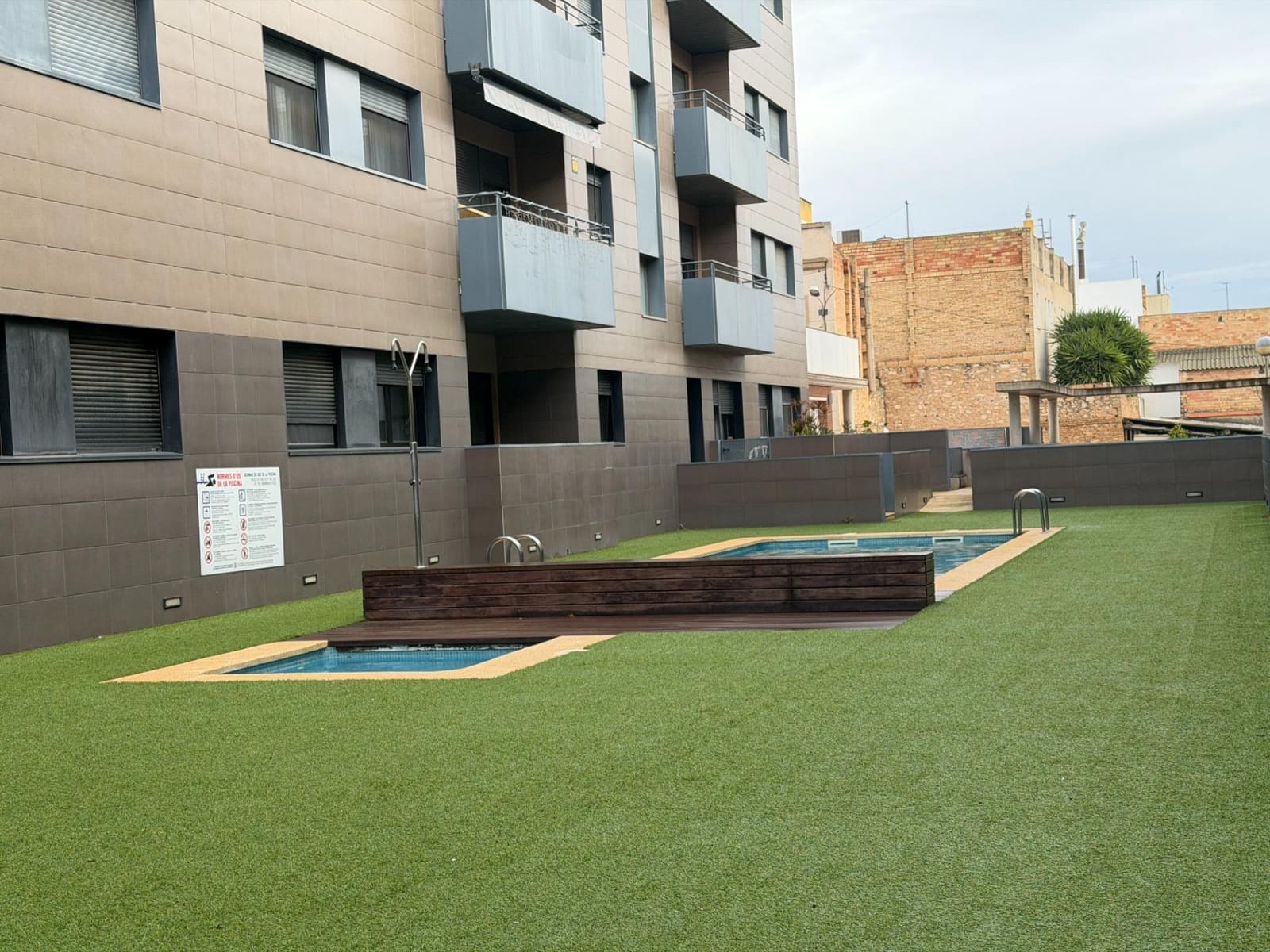 3 makuuhuone Huoneisto vuokrattavana paikassa L'Aldea - 550 € (Ref: 9571402)